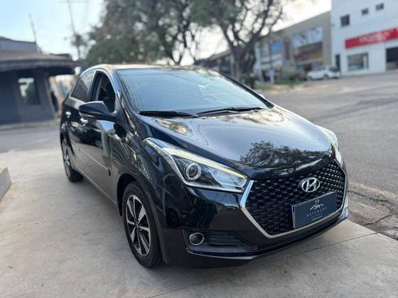 HYUNDAI HB20S 1.6 PREMIUM 16V FLEX 4P AUTOMÁTICO HYUNDAI HB20S 1.6 PREMIUM 16V FLEX 4P AUTOMÁTICO